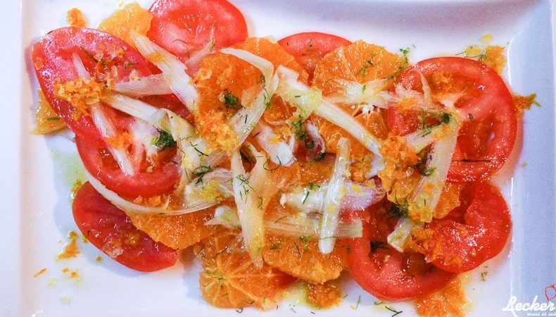 Orangen-Tomaten-Salat mit Fenchel und Orangenmeersalz